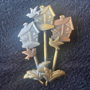 Vintage K&T tri-color brooch